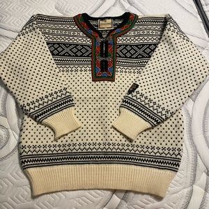 Vintage Dale of Norway Wool Sweater Small